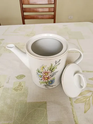 Bule em porcelana schimidt . Raridade . Vintage !