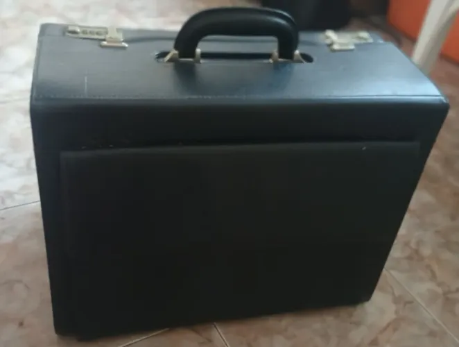 Maleta de Couro Preta