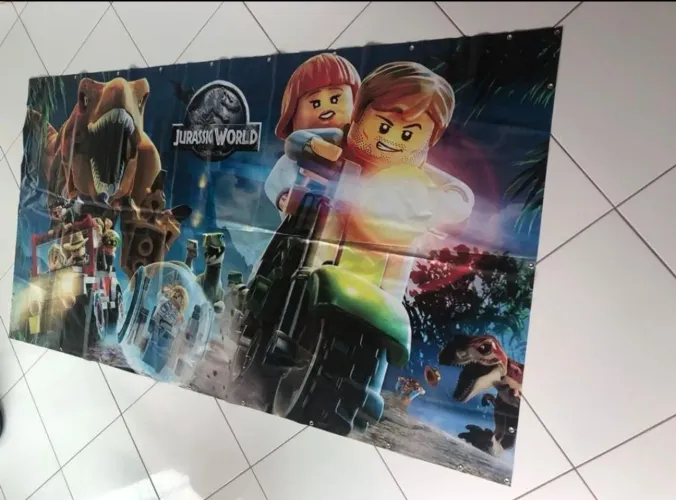 Painel Jurassic park por 100 reais.