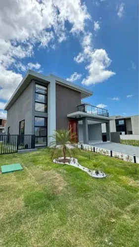 Duplex no Condomínio Alphaville PARAIBA (421 m², 03 suítes, piscina e varanda gourmet)