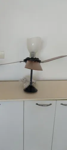 Ventilador de Teto Tron Marbella 127V Usado está faltando a tomada tem que retirar