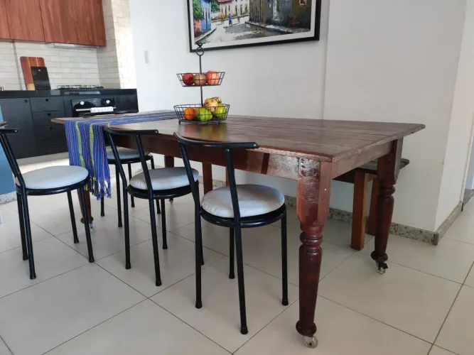 Mesa madeira maciça 8 lugares 1,90 x 0,90