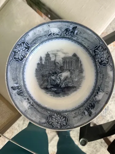 prato decorativo de parede antigo