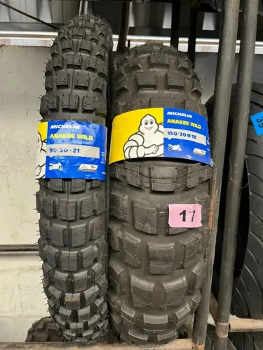 Par de Pneu Michelin Anakee Wild 150/70-18 e 90/90-21 Africa Twin1100/Tiger1200/Ktm890