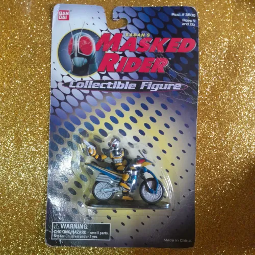 Boneco colecionável do Masked Rider 