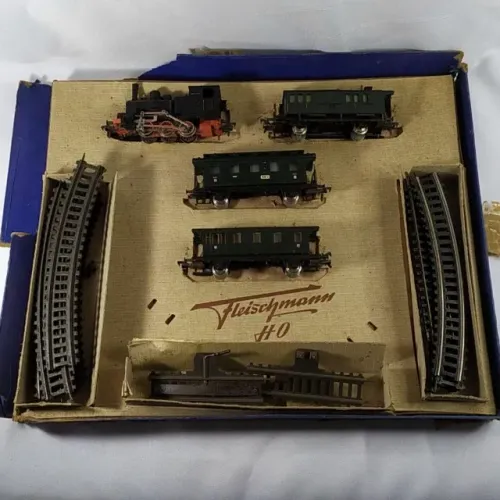 BRINQUEDO ANTIGO - TREM ELÉTRICO FLEISCHMANN HO - Fabricado na Alemanha 