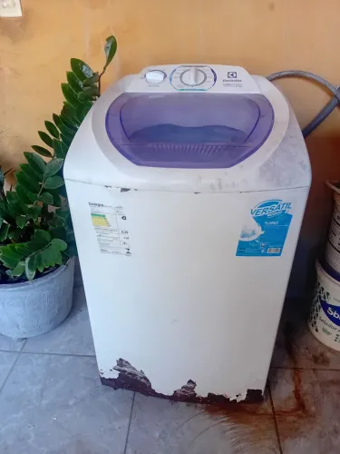 Máquina de lavar roupas Electrolux turbo Agitação super 8 Kg 
