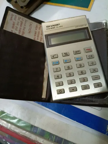 Calculadora Sharp Elsi Mate EL-860