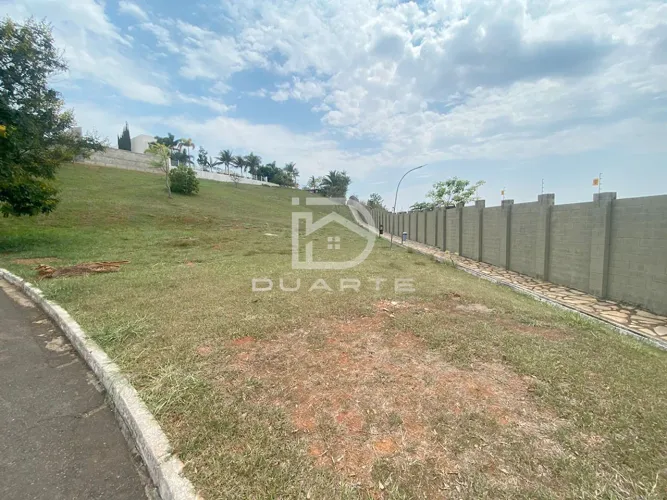 Lote a venda no Condomínio Sunflower