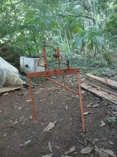 Suporte para motosserra 