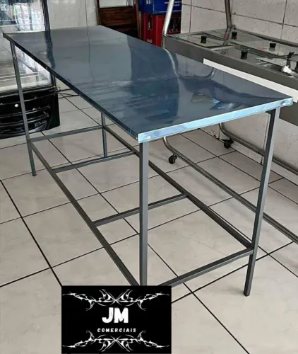 Mesa em Aço Inox para Ambientes Comerciais