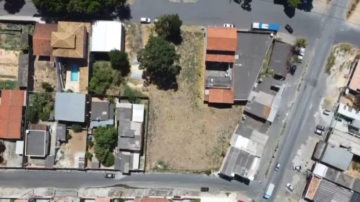 TERRENO 1440 M2 COMERCIAL