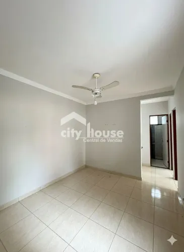 Oportunidade de Ouro  Apartamento 2 Quartos, 1° andar e Preço Imperdível  Jardim do Vale, 