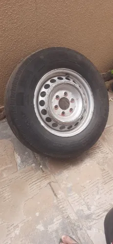 Pneu e roda Van sprinter 225/75r16