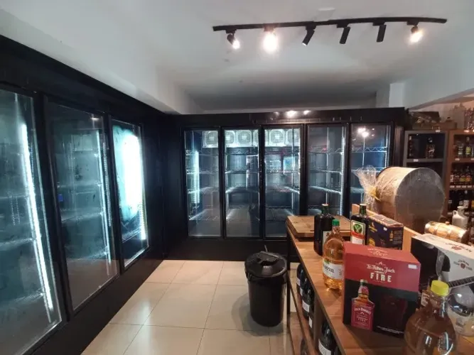 Walk-in Cooler Total Black pra Bebidas
