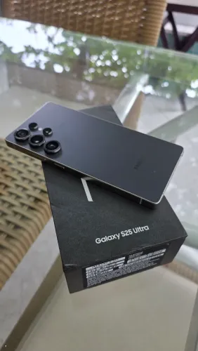 Samsung Galaxy s25 Ultra 12/256GB 4 meses de uso