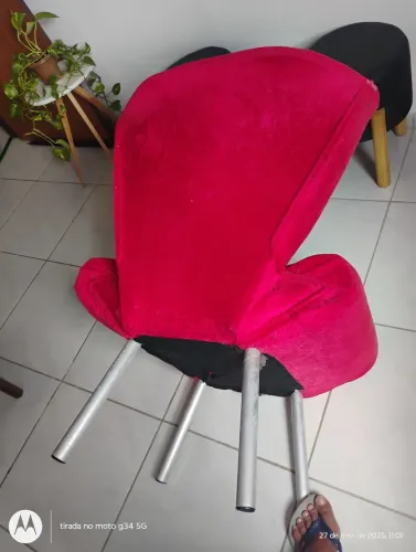 Poltrona de sala valor 130,00 reais.