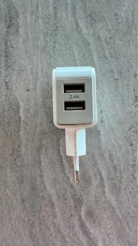 Iplace Carregador USB 2.4A - Carregamento Rápido