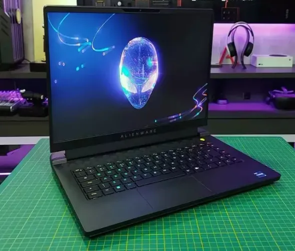 Notebook Gamer Dell Alienware m15 R7 - i7:12700H - RTX 3070 Ti  - 240 Hz - IMPECÁVEL