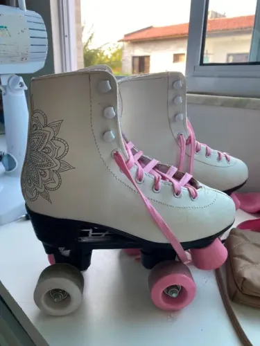 Patins Roller Quad Rosa e Branco