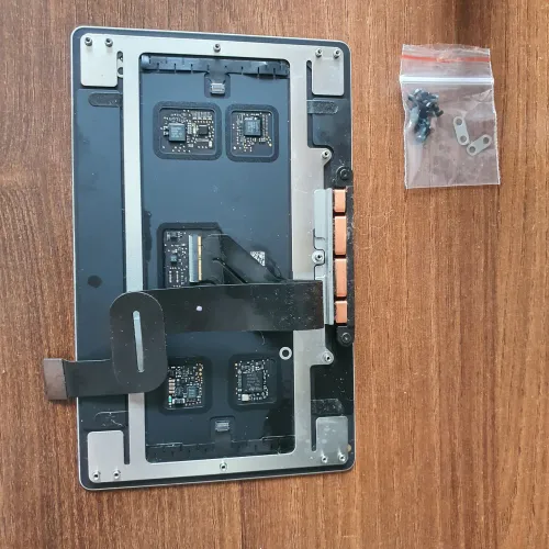 Trackpad vendido como SUCATA Macbook Pro A2141 aproveitamento de componentes e peças