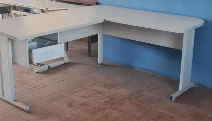 MESA PARA ESCRITÓRIO