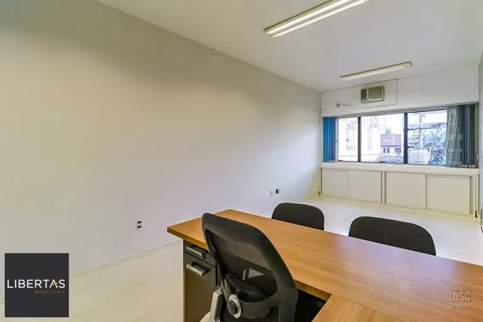 Sala Comercial à venda Passo da Areia Porto Alegre/RS