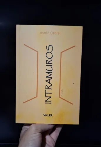Livro Intramuros - Novo
