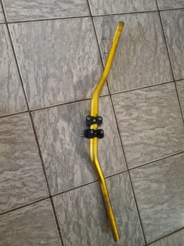 Guidão de Moto Alumínio Dourado - R$ 150