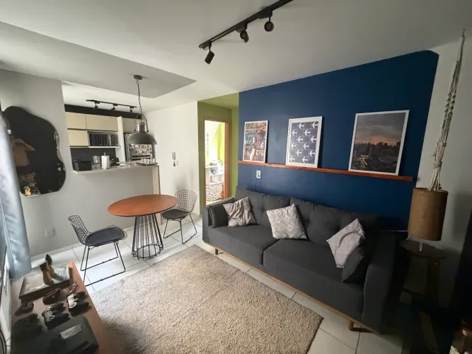 Apartamento reformado atrás do Parque Shopping | Cruz das Almas