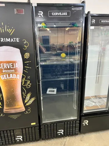 Cervejeira expositora 570 litros chega a 7,5 negativo nova