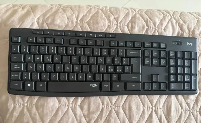 Teclado Sem Fio Logitech Bluetooth(Excelente Estado)