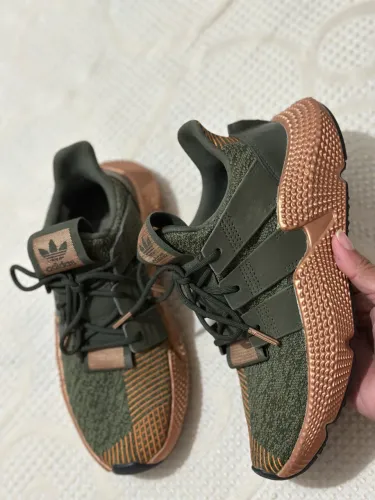 Tênis Adidas 