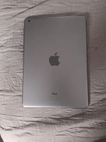 iPad Air 1ª Geração 32GB + Capa com Teclado | Funciona | Leia a Descrição