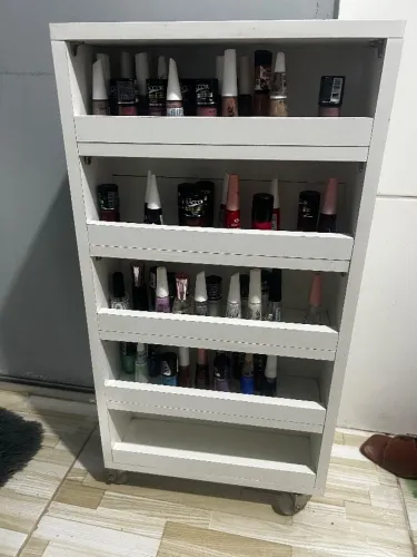 Expositor de esmaltes + cirandinha 