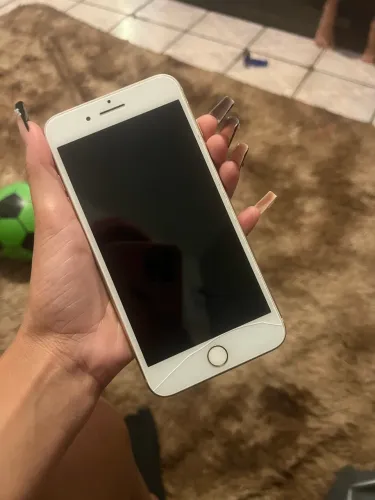 iPhone 8 Plus