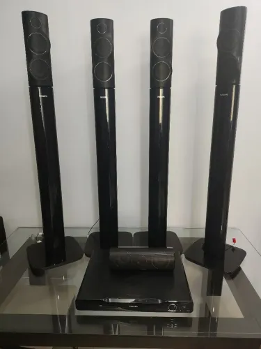 Home Theater Philips 900W RMS 5.1 - Torres Altas - Excelente Estado