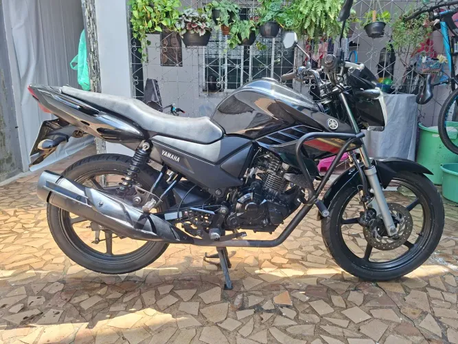 Vendo Moto Fazer Sed YS 150