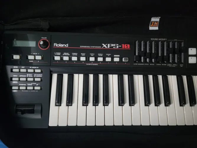 ROLAND XPS-10 + CAPA + SUPORTE | SEMINOVO