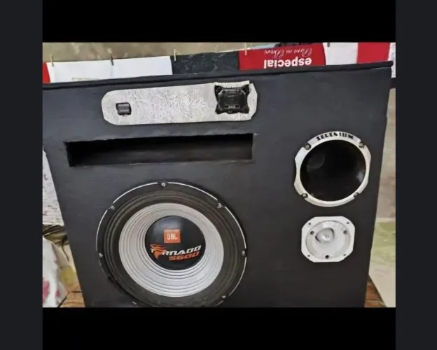 Vendo Caixa Trio som residencial e automotivo