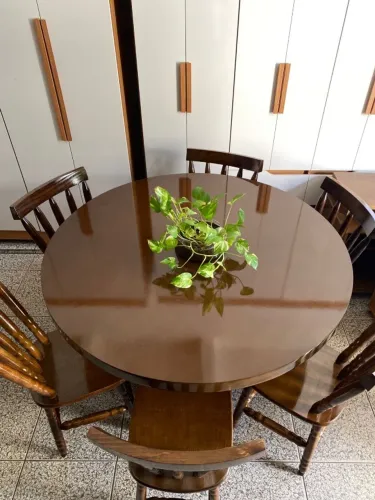 Mesa Redonda com 6 Cadeiras Madeira Nova na Promoção