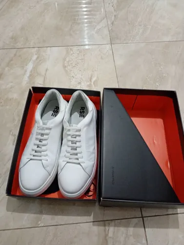 Tênis Casual Off White RS6 GT