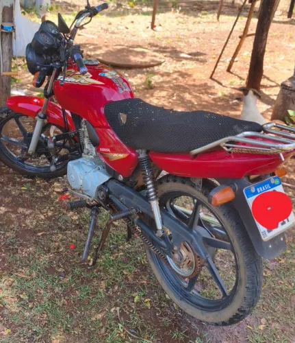 Vendo honda 125 KS 2002