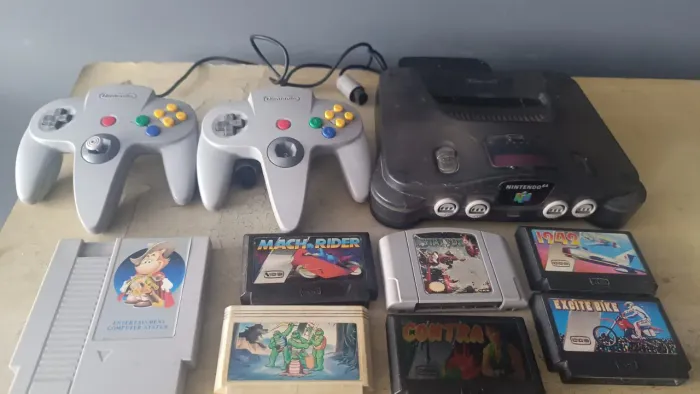 Lote de jogos Dynavision e Nintendo 64