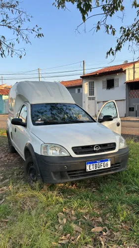 Chevrolet Montana 1.4 8V Conquest Econoflex 2P 2010