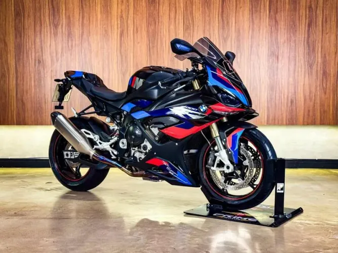 BMW S1000 RR 2025