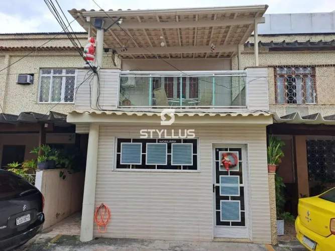 Condominio em Rua Heráclito Graça - 94m² (Ref: CA6364)