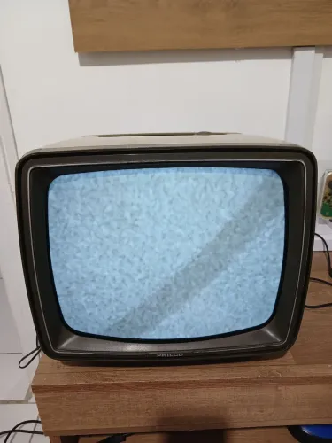 TV Philco Deluxe 12 Soft Selector Preto E Branca