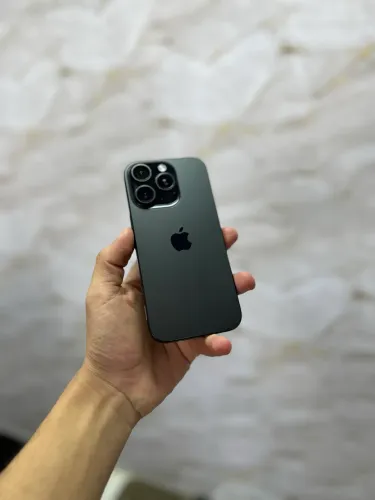 iPhone 16 Pro - 256GB ( Preto )