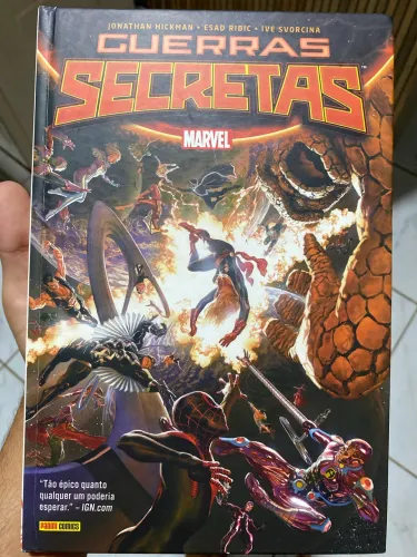 Guerras secretas(2015), de Jonathan Hickman